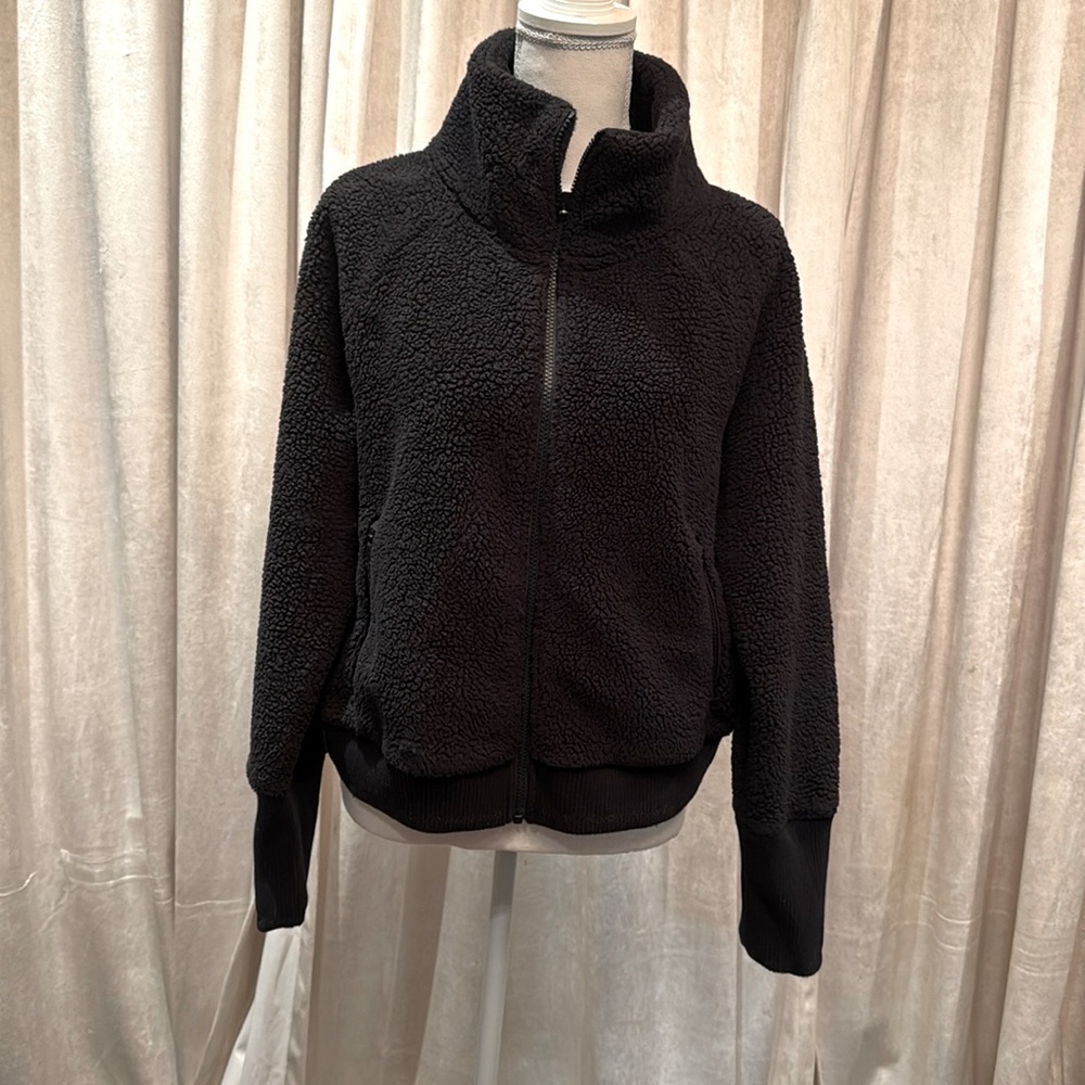 Athleta black fuzzy Sherpa zip up jacket